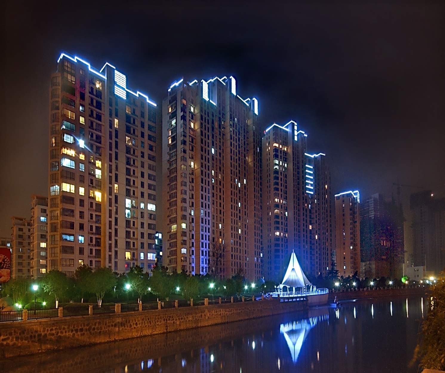 金色新城1.jpg