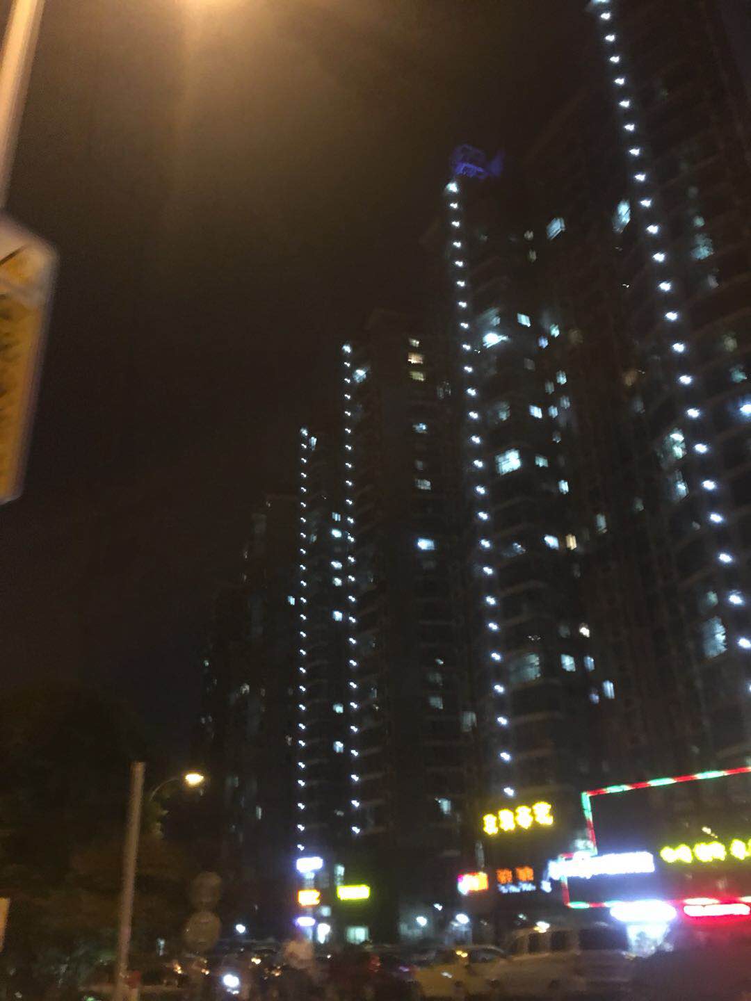 新天地商業(yè)廣場住宅.jpg